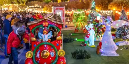 Târgul West Side Christmas Market 2024 Parcul Drumul Taberei cine cântă