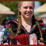 Festivalul Serbările Scrumbiei 2025 programul concertelor folclorice